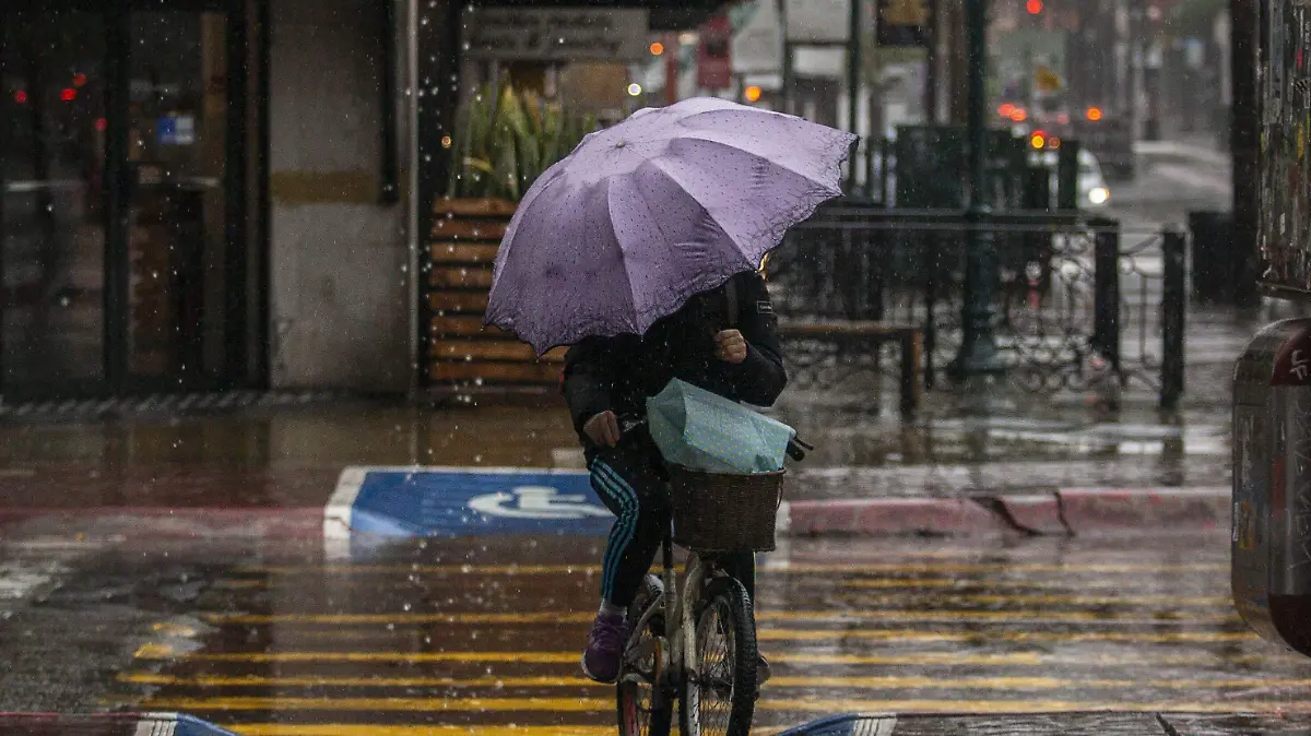 908350_Lluvia Tijuana-5_impreso